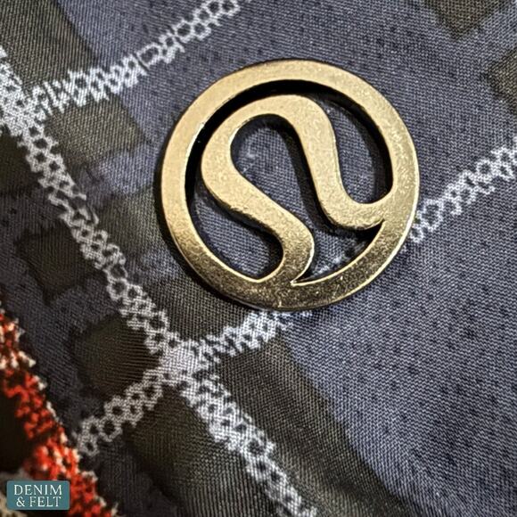 Lululemon Fluffiest Reversible Goose Down Vest Navy Plaid Hooded Size 12 - Picture 8 of 16